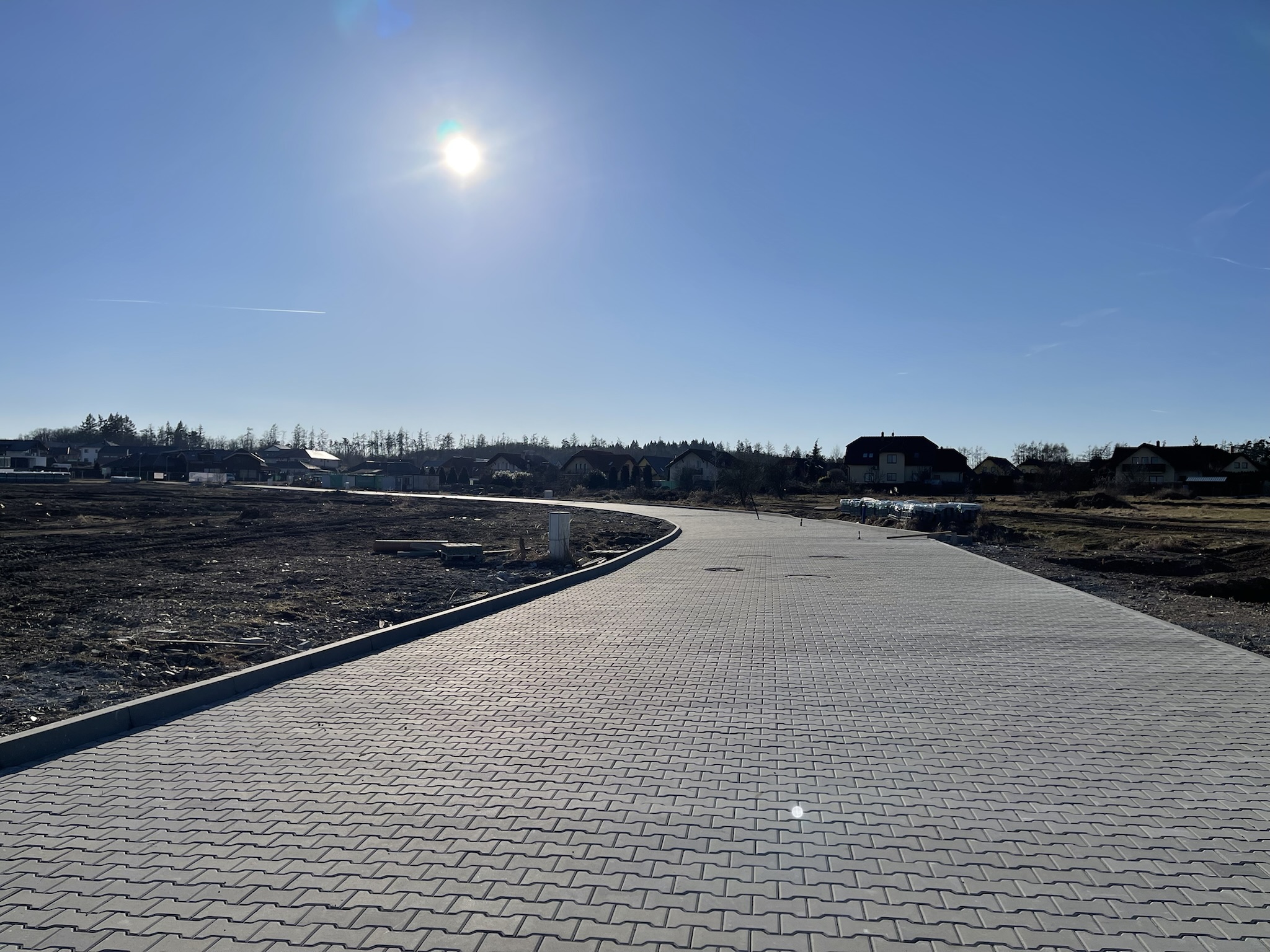 Stavba komunikace – příjezdová cesta k parcelám