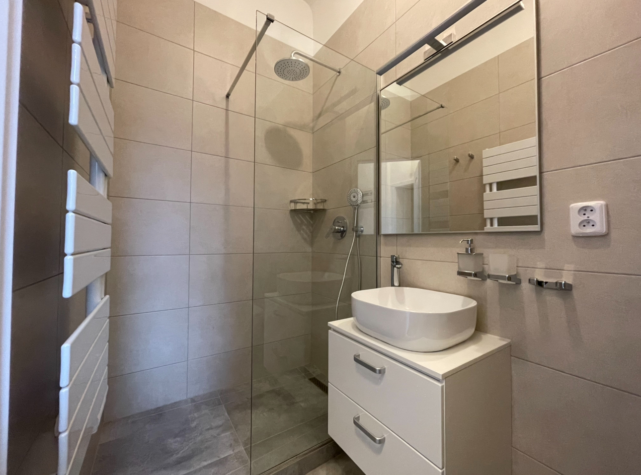 Project gallery image 2